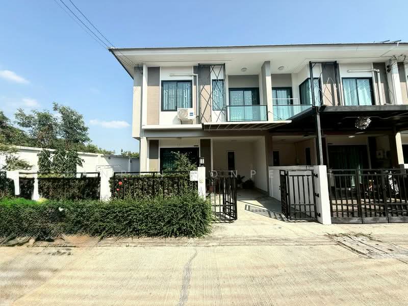 เดอะเซ็นทรัลซิตี้, Chon Buri (Pattaya), Nong - Kham, Si Racha, Chon Buri (Pattaya), 3 Bedrooms, 132 sqm, Townhouse For Sale, by Janpen Konpetch, 500247974 - DDproperty.com