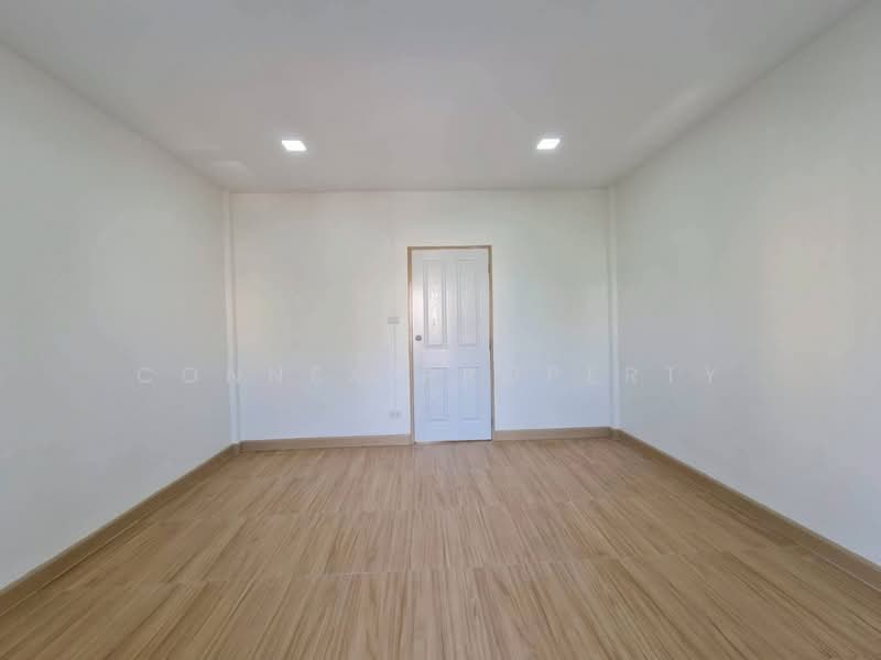 Baan Kritsana Romklao, Bangkok, Romklao Road, Min Buri, Min Buri, Bangkok, 2 Bedrooms, 100 sqm, Townhouse For Sale, by Connex Property, 500247986 - DDproperty.com