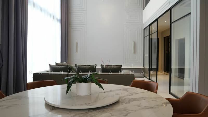 Malton Gates Krungthep Kreetha : มอลตัน เกทส์ กรุงเทพกรีฑา, กรุงเทพ, ถนนศรีนครินทร์-ร่มเกล้า (กรุงเทพกรีฑาตัดใหม่), สะพานสูง, สะพานสูง, กรุงเทพ, 570 ตร.ม., บ้านเดี่ยว ให้เช่า, โดย Kitnipat Boonyadhammakul, 500247995 - DDproperty.com