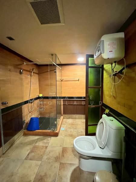 State Tower, Bangkok, 1055 Silom Road, Silom, Bang Rak, Bangkok, 1 Bedroom, 83 sqm, Condo For Rent, by Sutavee Chonlabud, 500248012 - DDproperty.com