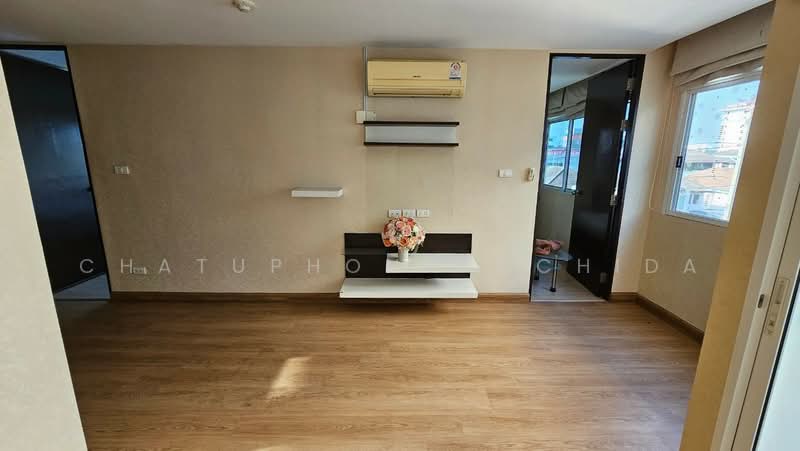 J.W. Boulevard Srivara, Bangkok, Srivara Road, Phlapphla, Wang Thonglang, Bangkok, 2 Bedrooms, 53 sqm, Condo For Sale, by Chatuphon Mochida, 500248023 - DDproperty.com