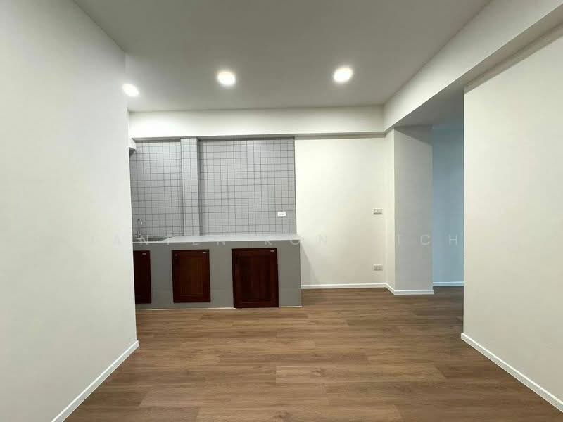 หมู่บ้านเรือนแก้ว เครือสหพัฒน์, Chon Buri (Pattaya), Bueng, Si Racha, Chon Buri (Pattaya), 2 Bedrooms, 68 sqm, Townhouse For Sale, by Janpen Konpetch, 500248028 - DDproperty.com