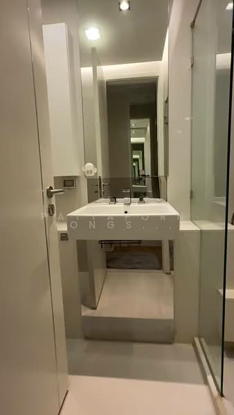 Equinox Phahol Vibha, Bangkok, 345 Paholyothin Road, Jom Phon, Chatuchak, Bangkok, 1 Bedroom, 39 sqm, Condo For Sale, by Pattaporn Yongsungnone, 500248037 - DDproperty.com
