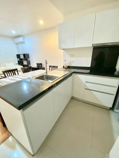 Wind Sukhumvit 23, Bangkok, 136 Soi Sukhumvit 23, Sukhumvit Road, Khlongtoei Nua, Watthana, Bangkok, 2 Bedrooms, 80 sqm, Condo For Rent, by Suthasin Boonkong, 500248054 - DDproperty.com