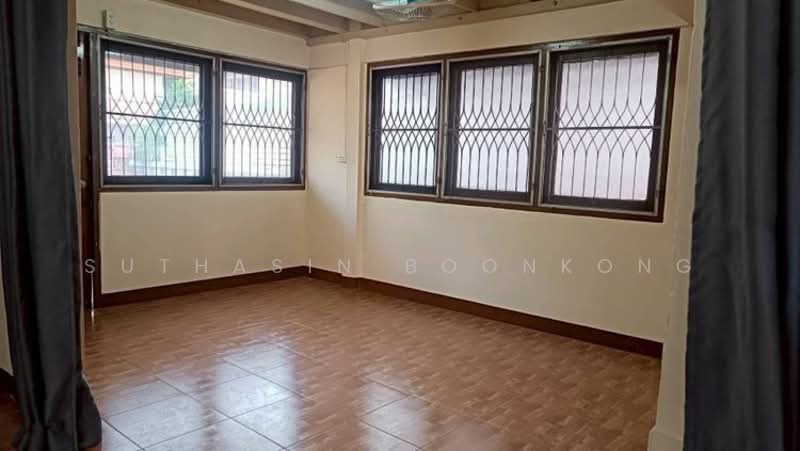 บ้าน 2-ห้องนอน, กรุงเทพ, สะพานสูง, สะพานสูง, กรุงเทพ, 160 ตร.ม., บ้านเดี่ยว ขาย, โดย Suthasin Boonkong, 500248056 - DDproperty.com