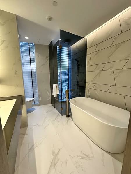 The Estelle Phrom Phong, Bangkok, 131 Soi Sukhumvit 26, Khong Tan, Khlong Toei, Bangkok, 2 Bedrooms, 143 sqm, Condo For Rent, by Chatuphon Mochida, 500248089 - DDproperty.com