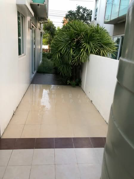 undefined, Bangkok, Khlong Song Ton Nun, Lat Krabang, Bangkok, 3 Bedrooms, 203 sqm, Single Detached House For Sale, by Samerjai Lertnapakriengkai, 500248101 - DDproperty.com