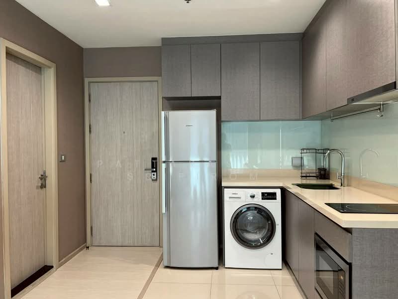 Rhythm Sukhumvit 36-38, Bangkok, 55 Soi Sukhumvit 36, Sukhumvit Road, Phra Kanong, Khlong Toei, Bangkok, 2 Bedrooms, 60 sqm, Condo For Rent, by Pattarasaya Sripirom, 500248115 - DDproperty.com