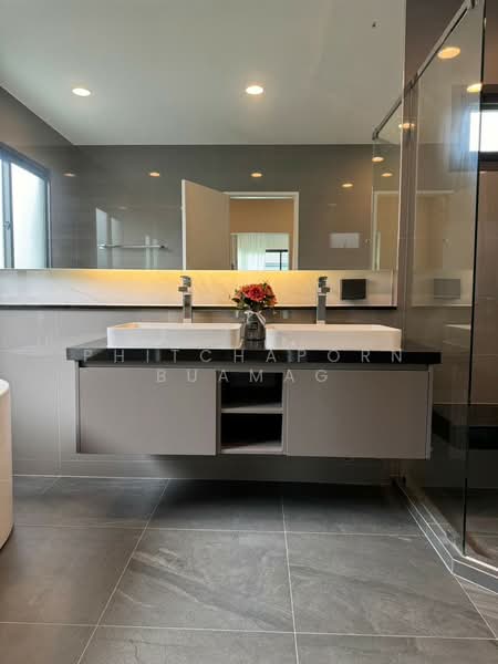 undefined, Bangkok, Hua Mak, Bang Kapi, Bangkok, 4 Bedrooms, 294 sqm, Single Detached House For Sale, by Phitchaporn Buamag, 500248150 - DDproperty.com