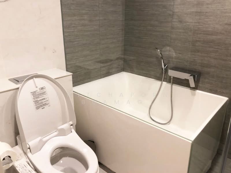 Siamese Exclusive Sukhumvit 31, Bangkok, 75 Soi Sukhumvit 31, Khlong Tan Nua, Watthana, Bangkok, 1 Bedroom, 47 sqm, Condo For Rent, by Phitchaporn Buamag, 500248161 - DDproperty.com