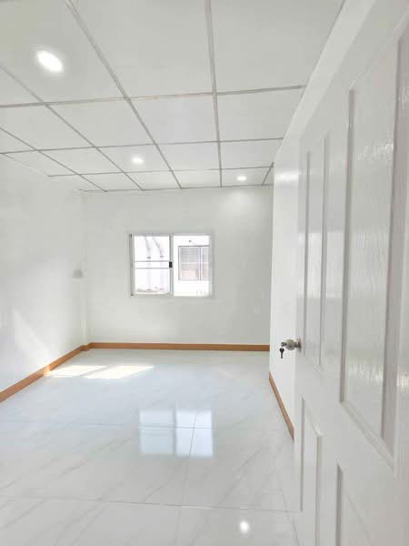 ทาวน์เฮ้าส์รีโนเวท บ้านทรัพย์ดินทอง เทพารักษ์, สมุทรปราการ, เทพารักษ์, เทพารักษ์, เมืองสมุทรปราการ, สมุทรปราการ, 89 ตร.ม., ทาวน์เฮ้าส์ ขาย, โดย ปุณณภา นารานนทชัย, 500248176 - DDproperty.com