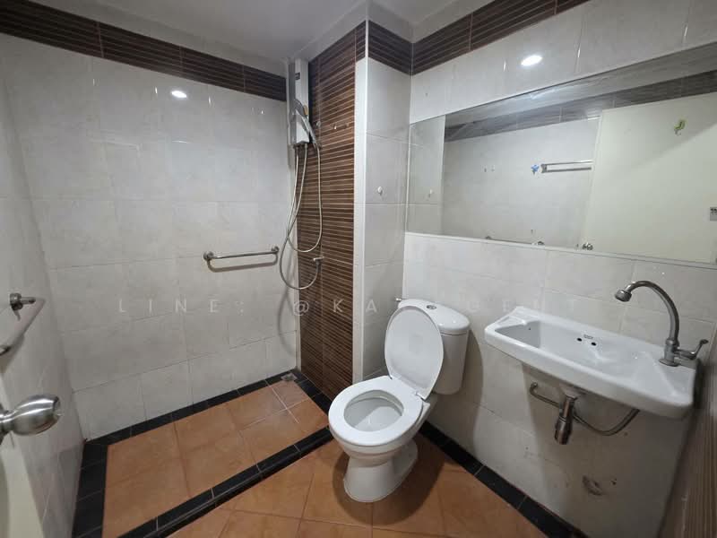 Regent Home 3, Bangkok, 21 Soi Phahon Yothin 57, Anusaowari, Bang Khen, Bangkok, 1 Bedroom, 32 sqm, Condo For Rent, by Line: @KatAgent, 500248194 - DDproperty.com