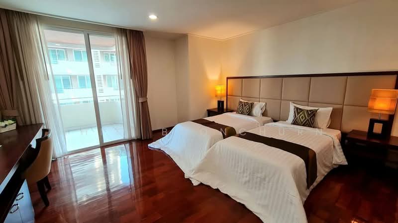 Piyathip Place, Bangkok, 24 Soi Prommitr, Khlong Tan Nua, Watthana, Bangkok, 3 Bedrooms, 260 sqm, Condo For Rent, by Thiti Boonchurn, 500248204 - DDproperty.com