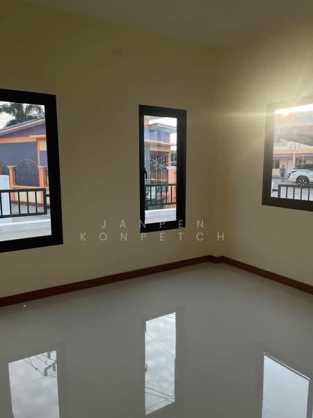 บ้านเดี่ยวทําเลดี 📌พิกัด บึง-ศรีราชา สะดวกสบาย🏠, Chon Buri (Pattaya), Bueng, Si Racha, Chon Buri (Pattaya), 3 Bedrooms, 120 sqm, Single Detached House For Sale, by Janpen Konpetch, 500248205 - DDproperty.com