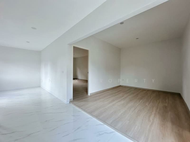 Chat Kaeo Bang Kapi Village, Bangkok, Happyland Road, Khlong Chan, Bang Kapi, Bangkok, 2 Bedrooms, 200 sqm, Townhouse For Sale, by Connex Property, 500248208 - DDproperty.com