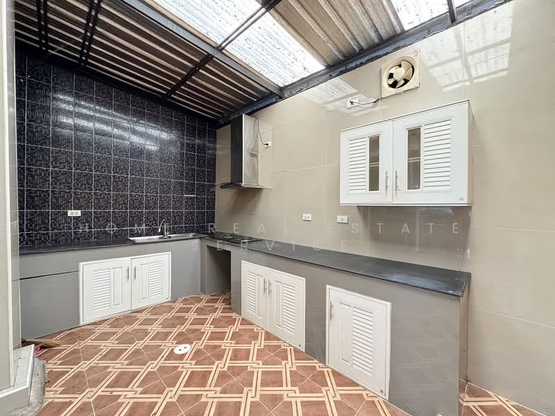 Villette City Pattanakarn 38 : วิลเลต ซิตี้ พัฒนาการ 38, กรุงเทพ, ถนนพัฒนาการ, ประเวศ, ประเวศ, กรุงเทพ, 180 ตร.ม., ทาวน์เฮ้าส์ ขาย, โดย HOME Real Estate Service, 500248217 - DDproperty.com