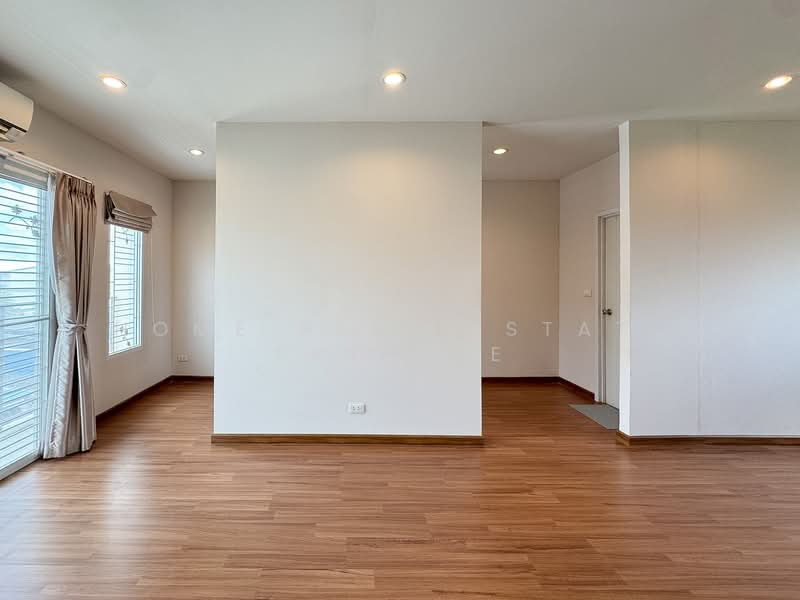 Villette City Pattanakarn 38 : วิลเลต ซิตี้ พัฒนาการ 38, กรุงเทพ, ถนนพัฒนาการ, ประเวศ, ประเวศ, กรุงเทพ, 180 ตร.ม., ทาวน์เฮ้าส์ ขาย, โดย HOME Real Estate Service, 500248217 - DDproperty.com