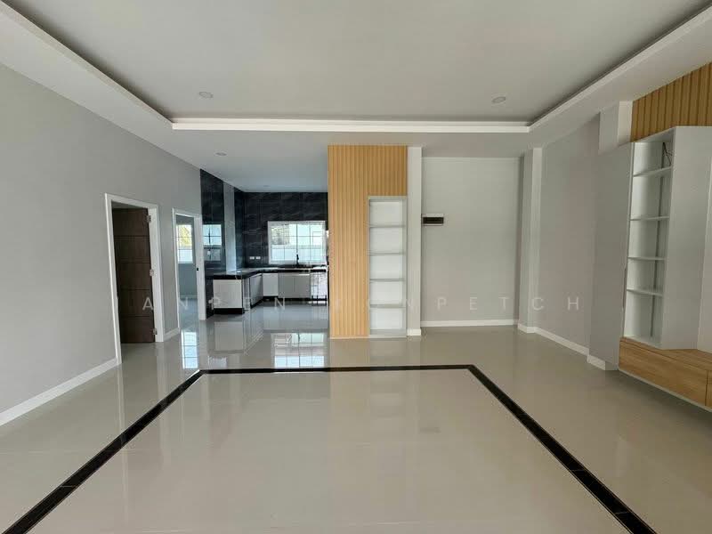 โรงโป๊ะสังกะเปรียว #หนองแขวะ, Chon Buri (Pattaya), Ta Khian Tia, Bang Lamung (Pattaya), Chon Buri (Pattaya), 3 Bedrooms, 240 sqm, Single Detached House For Sale, by Janpen Konpetch, 500248220 - DDproperty.com