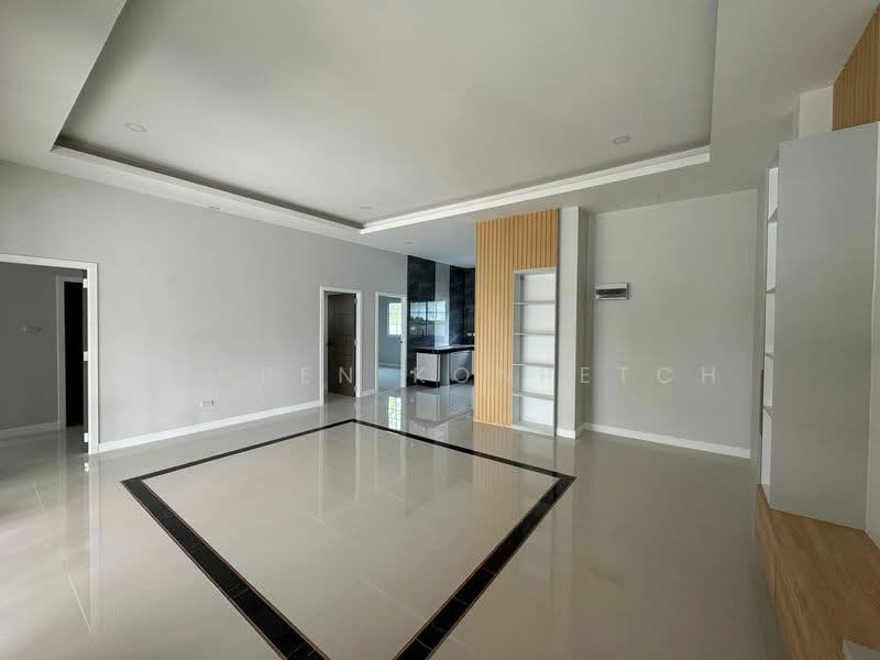 โรงโป๊ะสังกะเปรียว #หนองแขวะ, ชลบุรี, ตะเคียนเตี้ย, บางละมุง, ชลบุรี, 240 ตร.ม., บ้านเดี่ยว ขาย, โดย Janpen Konpetch, 500248220 - DDproperty.com