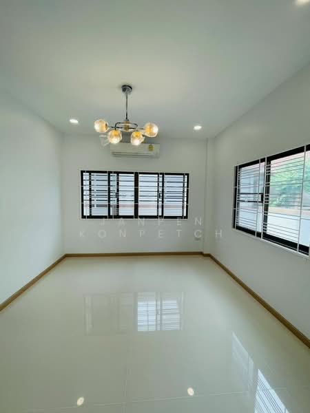 ปิยวัฒน์ 3 บางแสน, ชลบุรี, บ้านปึก, เมืองชลบุรี, ชลบุรี, 236 ตร.ม., บ้านเดี่ยว ขาย, โดย Janpen Konpetch, 500248233 - DDproperty.com