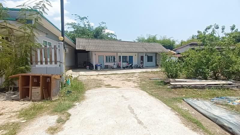 Land and 12 house Pattaya, Chon Buri (Pattaya), เทศบาล, Bang Lamung, Bang Lamung (Pattaya), Chon Buri (Pattaya), 10+ Bedrooms, 6,000 sqm, Villa For Sale, by แสงเดือน คงแนวดี, 500248261 - DDproperty.com