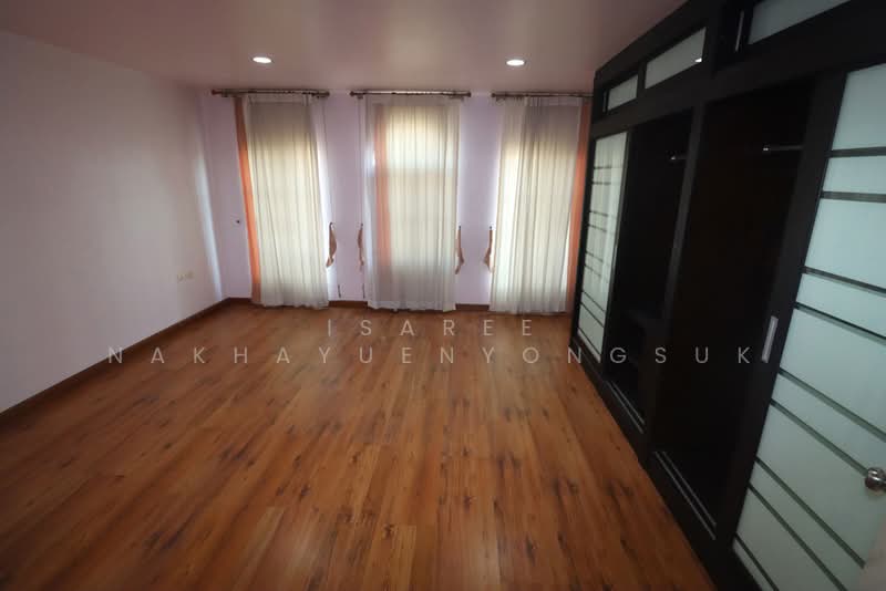 Baan Klang Muang Luzern Sukhumvit, Bangkok, Sukhumvit 77 Road, Suan Luang, Suan Luang, Bangkok, 4 Bedrooms, 172 sqm, Townhouse For Sale, by Isaree Nakhayuenyongsuk, 500248270 - ทาวน์โฮมอ่อนนุช ใกล้รถไฟฟ้า ซีคอนสแควร์ - DDproperty.com