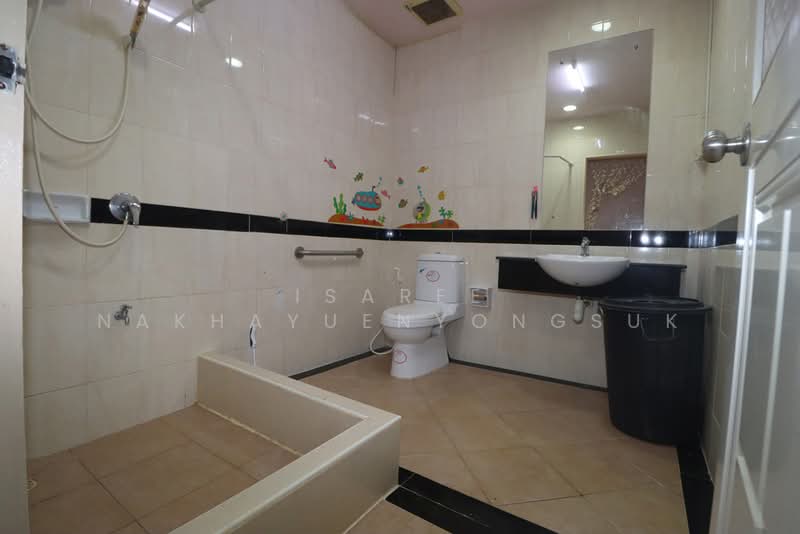 Baan Klang Muang Luzern Sukhumvit : บ้านกลางเมือง ลูเซิร์น สุขุมวิท (อ่อนนุช 46), กรุงเทพ, ถนนสุขุมวิท 77, สวนหลวง, สวนหลวง, กรุงเทพ, 172 ตร.ม., ทาวน์เฮ้าส์ ขาย, โดย Isaree Nakhayuenyongsuk, 500248270 - ทาวน์โฮมอ่อนนุช ใกล้รถไฟฟ้า ซีคอนสแควร์ - DDproperty.com