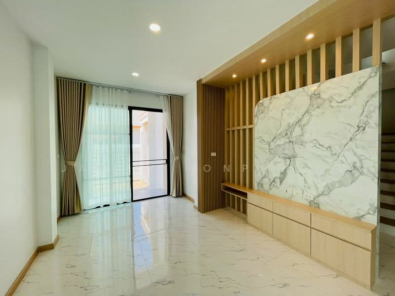 โครงการ อริยะ-ศรีราชา, ชลบุรี, หนองขาม, ศรีราชา, ชลบุรี, 180 ตร.ม., บ้านเดี่ยว ขาย, โดย Janpen Konpetch, 500248282 - DDproperty.com