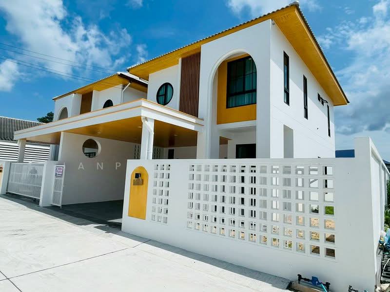 โครงการ อริยะ-ศรีราชา, Chon Buri (Pattaya), Nong - Kham, Si Racha, Chon Buri (Pattaya), 4 Bedrooms, 180 sqm, Single Detached House For Sale, by Janpen Konpetch, 500248282 - DDproperty.com