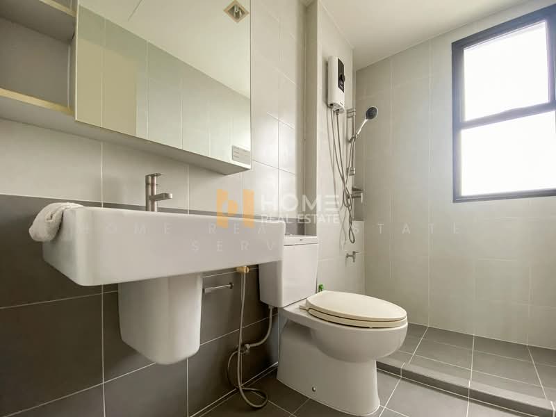 Cherkoon Sathorn-Ratchapruek, Bangkok, Suan Pak Road, Taling Chan, Taling Chan, Bangkok, 4 Bedrooms, 200 sqm, Townhouse For Sale, by HOME Real Estate Service, 500248285 - DDproperty.com