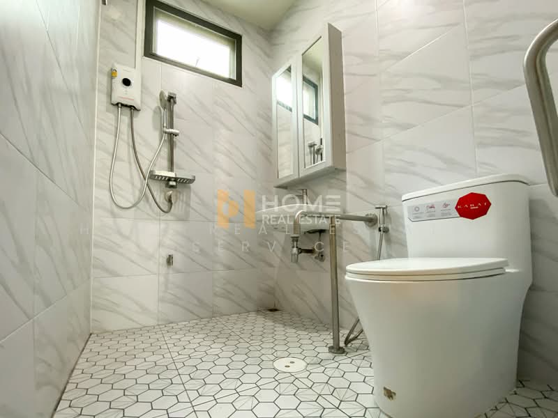 Cherkoon Sathorn-Ratchapruek, Bangkok, Suan Pak Road, Taling Chan, Taling Chan, Bangkok, 4 Bedrooms, 200 sqm, Townhouse For Sale, by HOME Real Estate Service, 500248285 - DDproperty.com