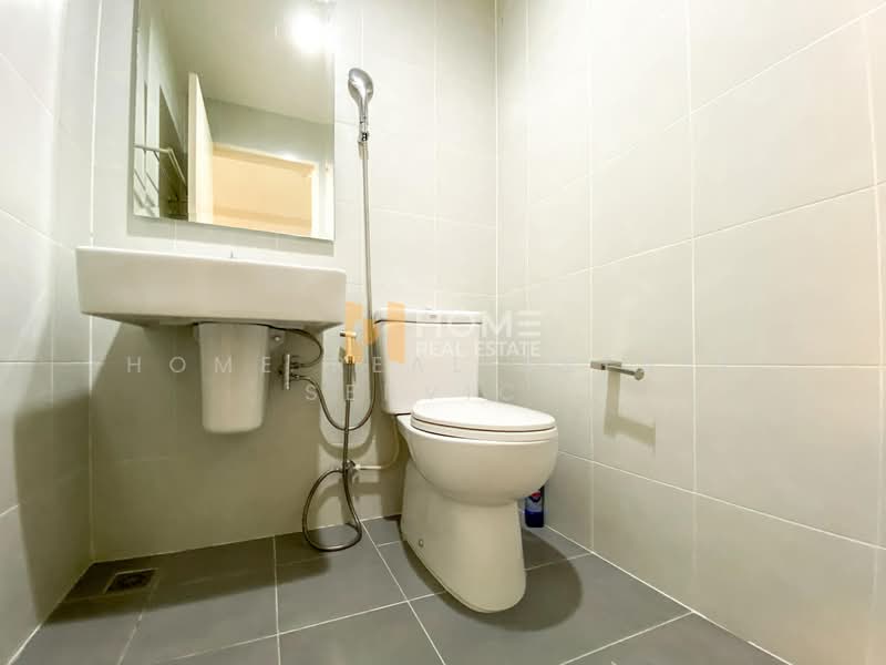 Cherkoon Sathorn-Ratchapruek, Bangkok, Suan Pak Road, Taling Chan, Taling Chan, Bangkok, 4 Bedrooms, 200 sqm, Townhouse For Sale, by HOME Real Estate Service, 500248285 - DDproperty.com