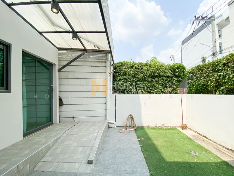 Cherkoon Sathorn-Ratchapruek, Bangkok, Suan Pak Road, Taling Chan, Taling Chan, Bangkok, 4 Bedrooms, 200 sqm, Townhouse For Sale, by HOME Real Estate Service, 500248285 - DDproperty.com