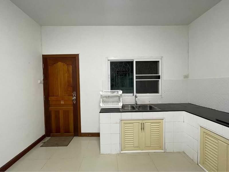 ทาวน์เฮ้าส์ ประชาชื่น, Nonthaburi, Bang Khen, Muang Nonthaburi, Nonthaburi, 2 Bedrooms, 100 sqm, Townhouse For Rent, by พิมพ์ภัทรา แจ่มอุลิตรัตน, 500248333 - DDproperty.com