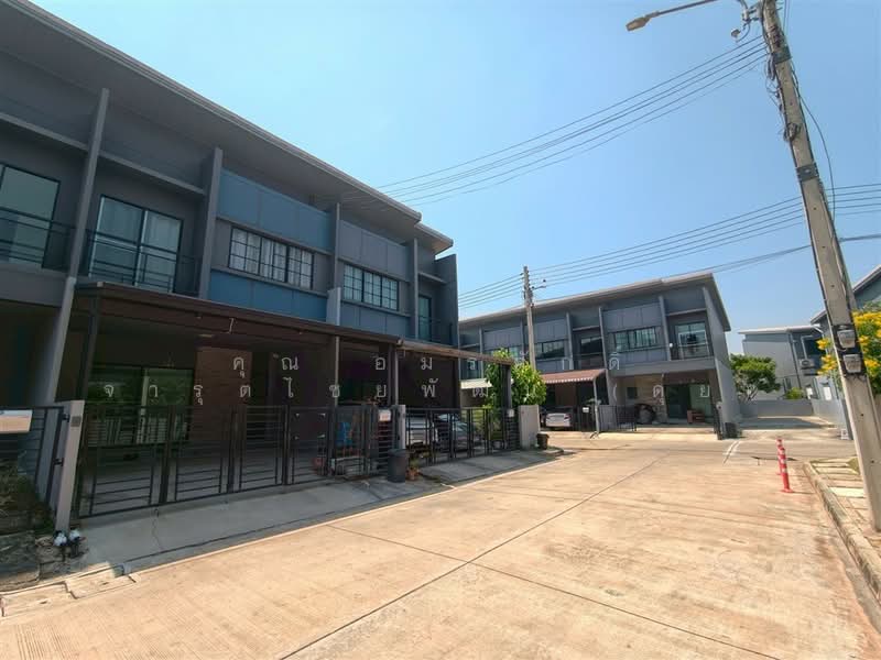 Siri Place Rangsit, Pathum Thani, Rangsit-Pathum Thani Road, Ban Klang, Muang Pathum Thani, Pathum Thani, 4 Bedrooms, 150 sqm, Townhouse For Sale, by คุณ อมรศักดิ์ จารุตไชยพัฒน์ (ดุ่ย), 500248335 - DDproperty.com
