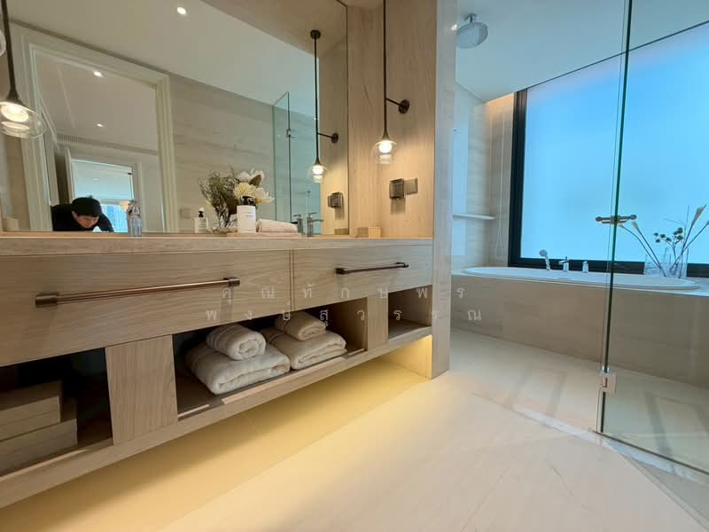 InterContinental Residences Bangkok Asoke, Bangkok, 10 Soi Sukhumvit 16, Khlong Toei, Khlong Toei, Bangkok, 2 Bedrooms, 139 sqm, Condo For Sale, by คุณทักษพร พงษ์สุวรรณ, 500248350 - DDproperty.com