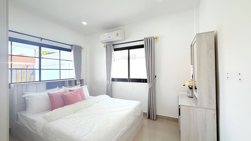 ซอยเนินพลับหวาน เมืองพัทยา อำเภอบางละมุง จังหวัดชลบุรี, Chon Buri (Pattaya), Nong Pru, Bang Lamung (Pattaya), Chon Buri (Pattaya), 2 Bedrooms, 100 sqm, Single Detached House For Sale, by Nattipha Thanyawat, 500248352 - DDproperty.com