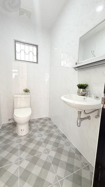 ซอยเนินพลับหวาน เมืองพัทยา อำเภอบางละมุง จังหวัดชลบุรี, Chon Buri (Pattaya), Nong Pru, Bang Lamung (Pattaya), Chon Buri (Pattaya), 2 Bedrooms, 100 sqm, Single Detached House For Sale, by Nattipha Thanyawat, 500248352 - DDproperty.com