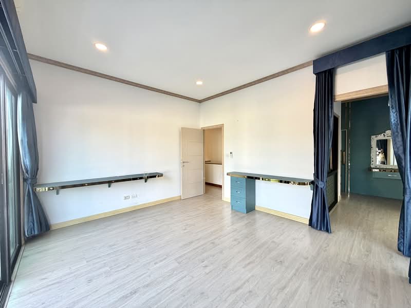 The Serene, Chon Buri (Pattaya), Moo 2, Samed, Muang Chon Buri, Chon Buri (Pattaya), 4 Bedrooms, 250 sqm, Single Detached House For Sale, by Paula ., 500248376 - DDproperty.com