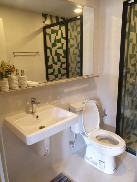 The Base Sukhumvit 50, Bangkok, Soi Roem Charoen 1, Sukhumvit 50 Road, Phra Kanong, Khlong Toei, Bangkok, Studio, 26 sqm, Condo For Sale, by Veera Sawatrangsri, 500248394 - DDproperty.com