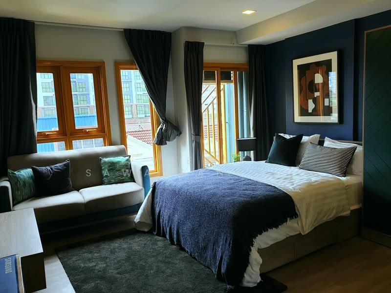 The Base Sukhumvit 50, Bangkok, Soi Roem Charoen 1, Sukhumvit 50 Road, Phra Kanong, Khlong Toei, Bangkok, Studio, 26 sqm, Condo For Sale, by Veera Sawatrangsri, 500248394 - DDproperty.com