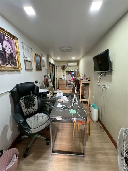 เดอะ ลอฟท์ บาย ไอ-เซน (The Loft by I-ZEN) นาคนิวาส48 แยก14, Bangkok, ถนนลาดพร้าว, Lat Phrao, Lat Phrao, Bangkok, 4 Bedrooms, 200 sqm, Townhouse For Sale, by คุณ รตนพร ตะโส (มาย), 500248402 - DDproperty.com