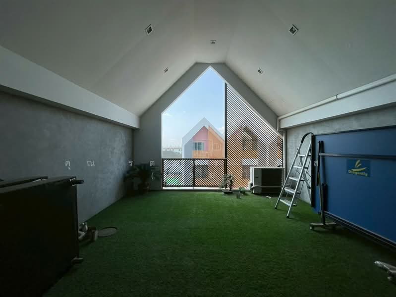 เดอะ ลอฟท์ บาย ไอ-เซน (The Loft by I-ZEN) นาคนิวาส48 แยก14, กรุงเทพ, ถนนลาดพร้าว, ลาดพร้าว, ลาดพร้าว, กรุงเทพ, 200 ตร.ม., ทาวน์เฮ้าส์ ขาย, โดย คุณ รตนพร ตะโส (มาย), 500248402 - DDproperty.com