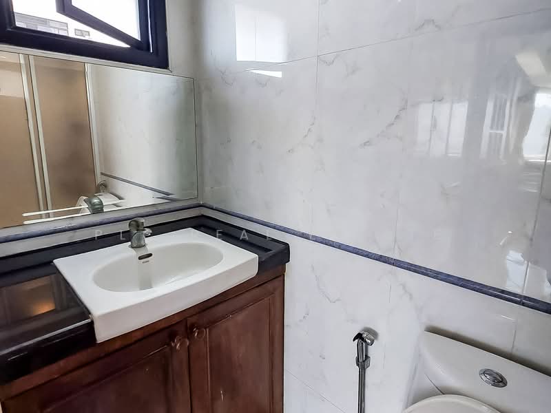 Jomtien Complex Condotel, Chon Buri (Pattaya), 414 Thappraya Road, Nong Pru, Bang Lamung (Pattaya), Chon Buri (Pattaya), 2 Bedrooms, 122 sqm, Condo For Sale, by PLC Real Estate, 500248420 - DDproperty.com