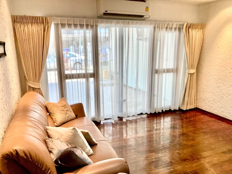 House on Soi Udomsuk 51, Bangkok, Bang Chak, Phra Khanong, Bangkok, 2 Bedrooms, 134 sqm, Townhouse For Rent, by Airada Parasarn, 500248437 - DDproperty.com
