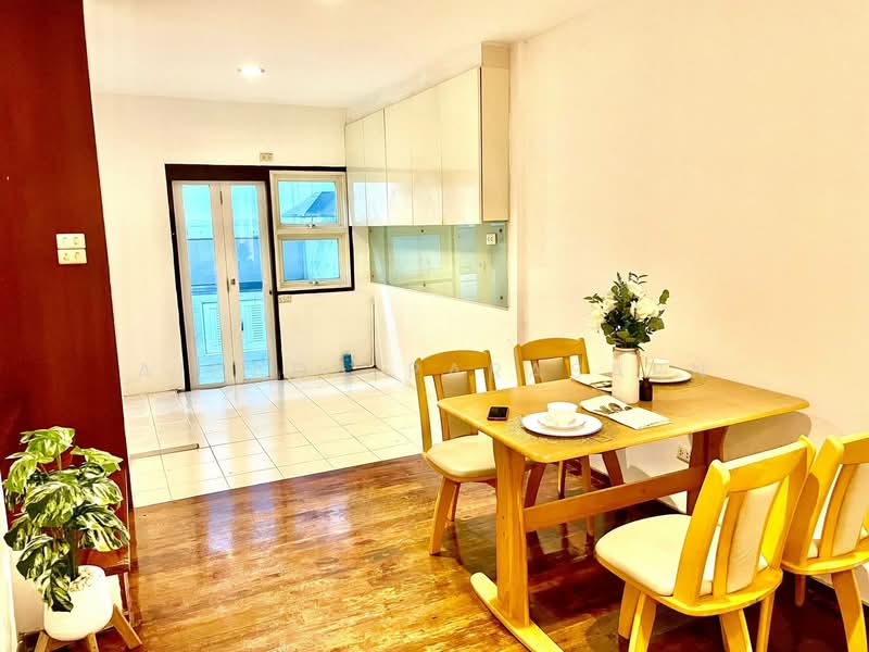 House on Soi Udomsuk 51, Bangkok, Bang Chak, Phra Khanong, Bangkok, 2 Bedrooms, 134 sqm, Townhouse For Rent, by Airada Parasarn, 500248437 - DDproperty.com
