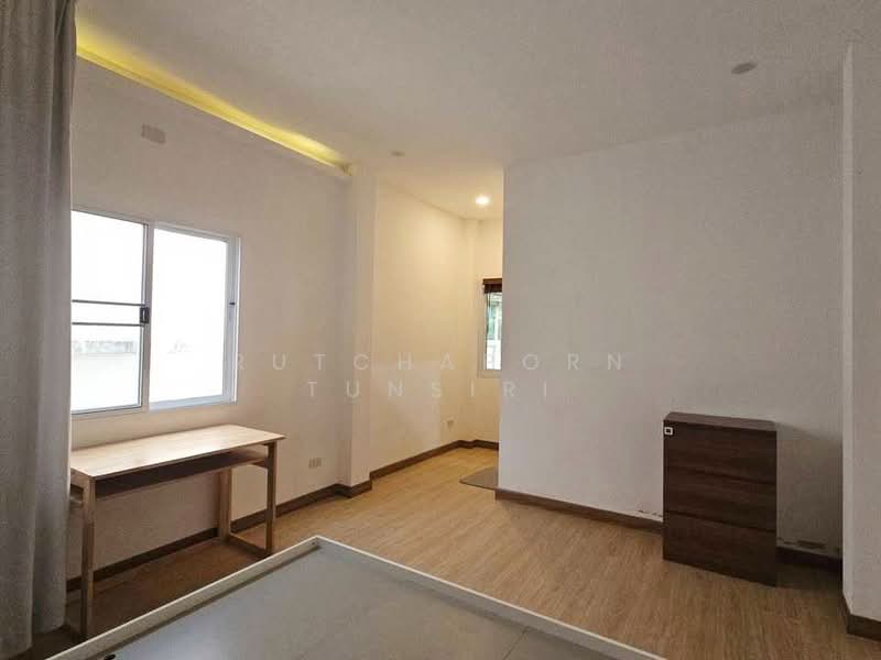 บ้านสวยในโครงการ ให้เช่า – ใกล้ตลาดแม่กวง เพียง 5 นาที ค่าเช่า 13,000 บาท / เดือน No.12H516, Chiang Mai, San Na Moeng, San Sai, Chiang Mai, 2 Bedrooms, 110 sqm, Single Detached House For Rent, by Rutchaporn Tunsiri, 500248445 - DDproperty.com