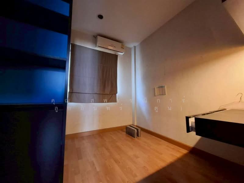 For Sale - ทาวน์โฮม 2 ชั้น 17.7 ตร.ว. หมู่บ้านวิลล่า เจ้าพระยา, Pathum Thani