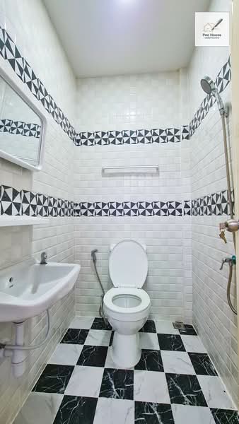 หมู่บ้านสินอนันต์, Bangkok, Nong Chok, Nong Chok, Bangkok, 2 Bedrooms, 19 sqm, Townhouse For Sale, by เพ็ญศิริ ตุ้มเทียน, 500248449 - DDproperty.com