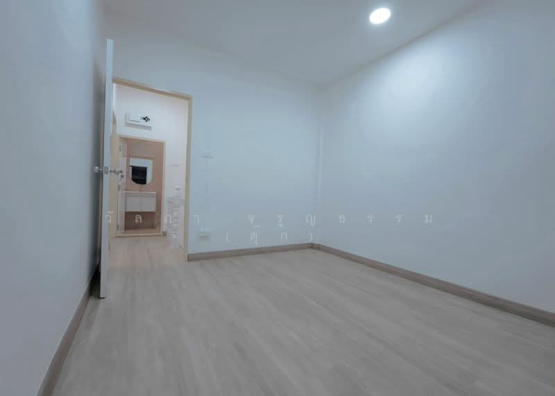 ณรงค์สุขนิเวศน์, Nonthaburi, เลี่ยงเมืองนนท์ – เรวดี, Talat Kwan, Muang Nonthaburi, Nonthaburi, 5 Bedrooms, 125 sqm, Townhouse For Sale, by Wanlapa Charoonthum, 500248452 - DDproperty.com